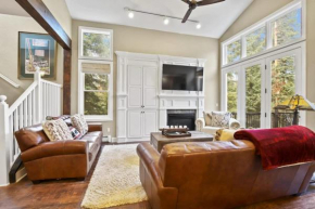 Luxurious Peak 8 Lodge 4BDR Near Slopes with Private Hot Tub Breckenridge